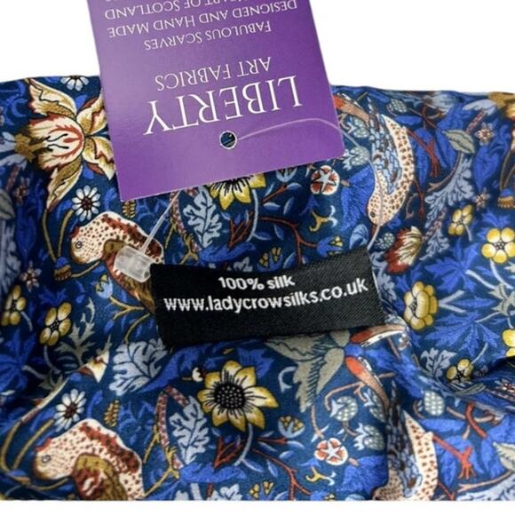 New With Tags Lady Crow Silk Infinity Scarf/Wrap with Magnetic Clasp - Picture 5 of 6